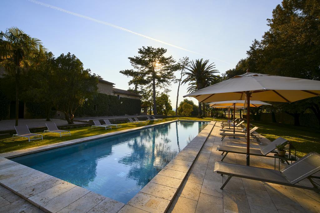 La Pescaia Resort Bagian luar foto